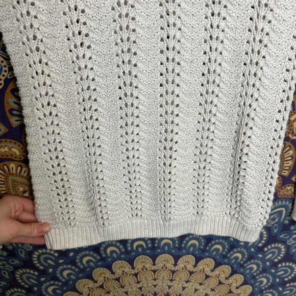 🦋5/20$🦋 cream Knit mock neck Sweater - Picture 4 of 10